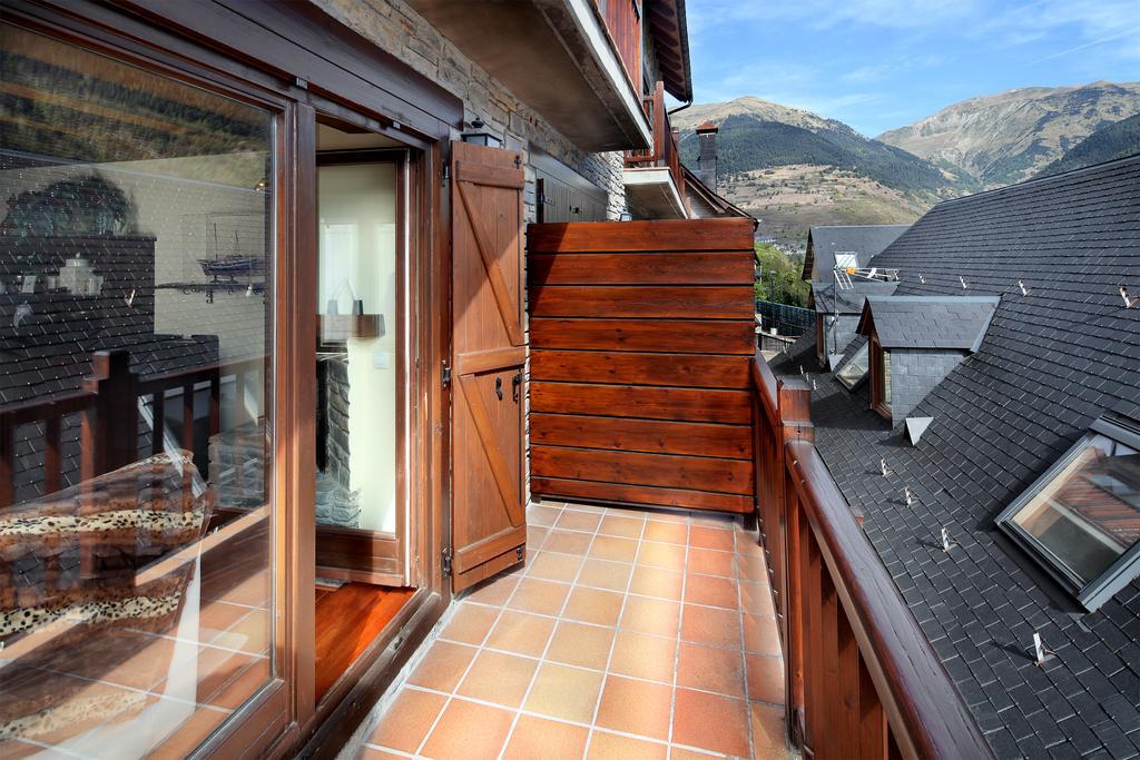Apartamento Amets De Aran ビエルハ エクステリア 写真