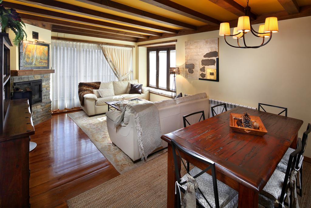 Apartamento Amets De Aran ビエルハ エクステリア 写真